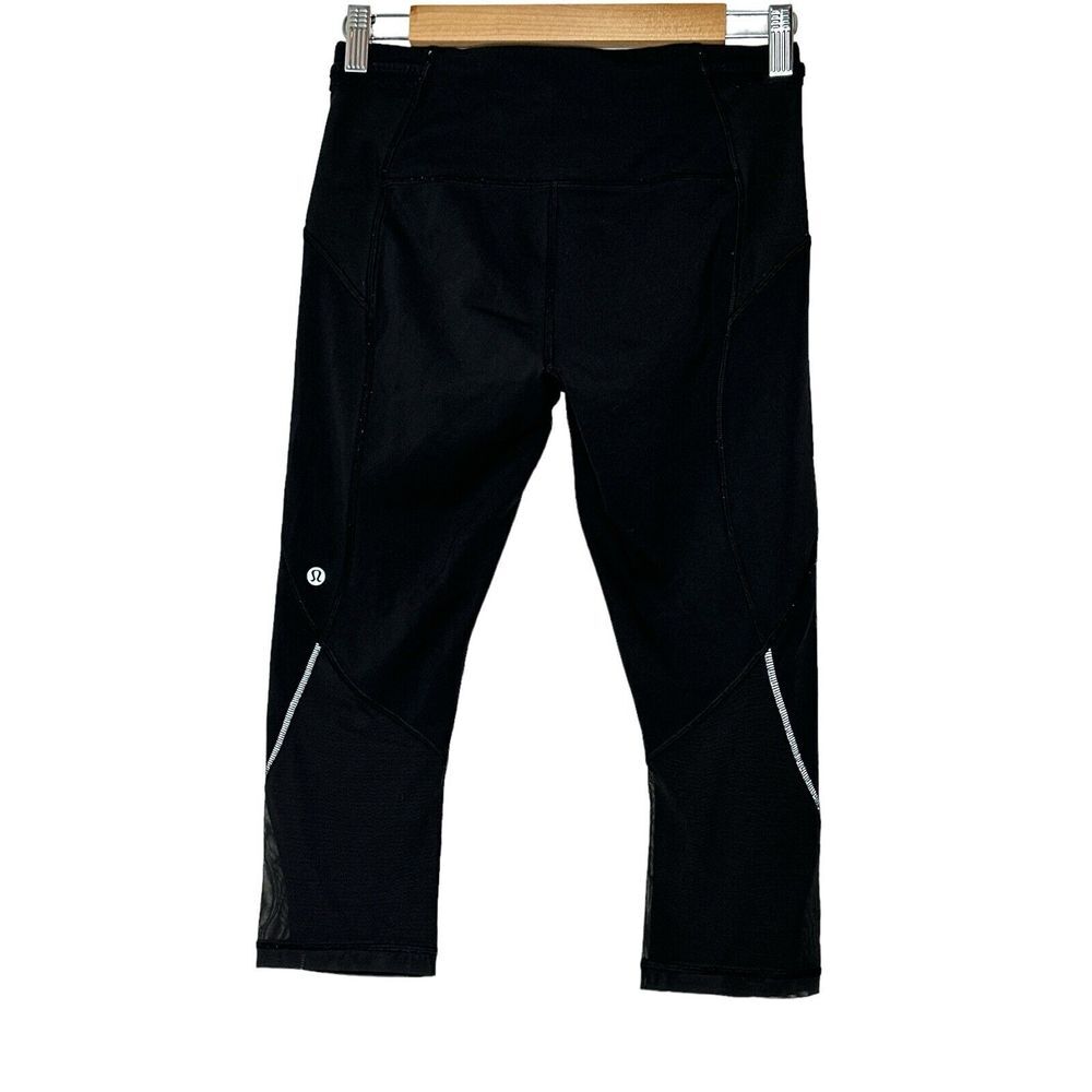 LULULEMON Leggings Women's 18" inseam Black Sz 6 Running Yoga Gym